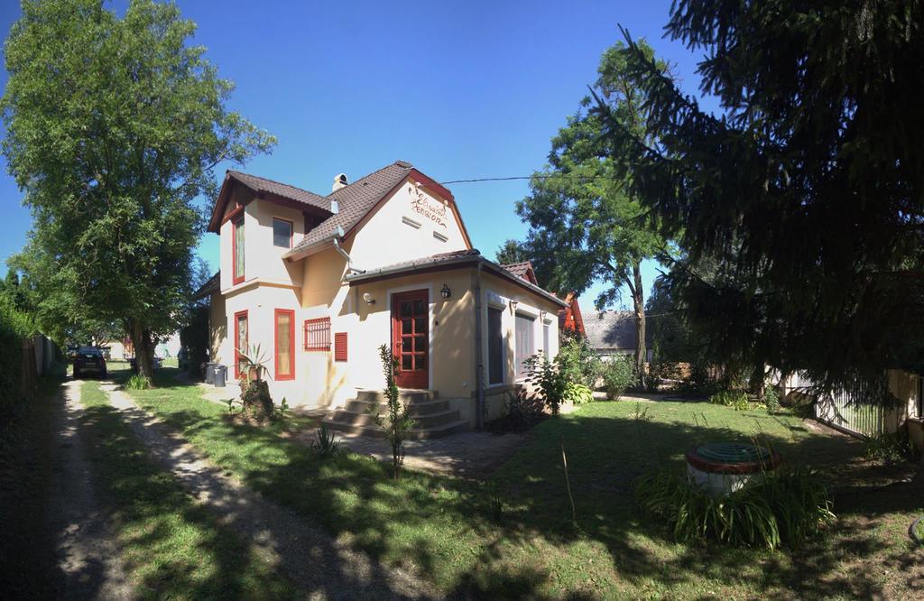 Pension Elisabeth Balatonlelle Exterior foto