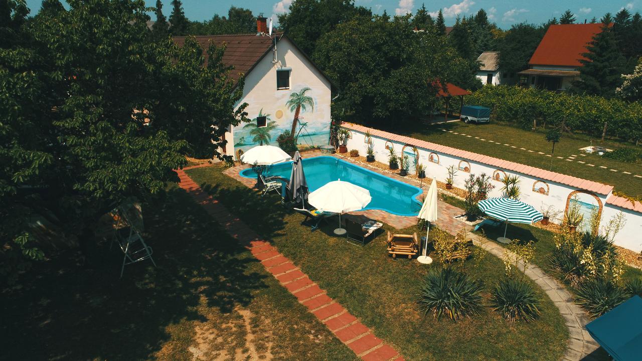 Pension Elisabeth Balatonlelle Exterior foto